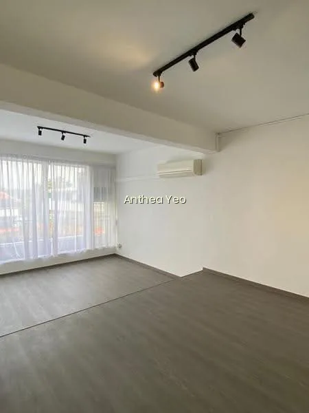 Watten Hill Condo image 1 of 8