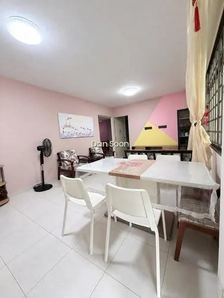 276C Jurong West Street 25 image 1 of 10