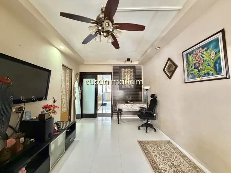 540 Bukit Batok Street 52 image 1 of 10