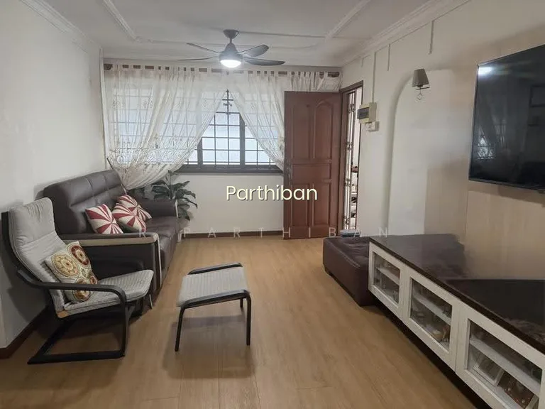 206 Jurong East Street 21 image 1 of 10