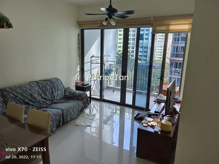 H2O Residences image 1 of 10