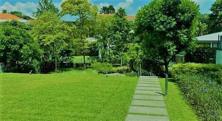 Modern GCB Near Botanic Garden Sole Marketing Agent image 1 of 4