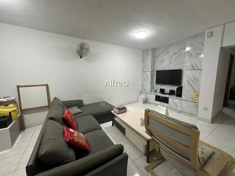 467 Admiralty Drive image 1 of 10