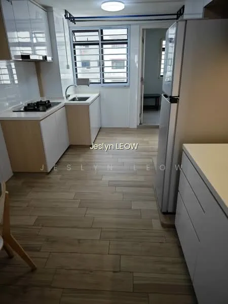 162 Mei Ling Street image 1 of 10
