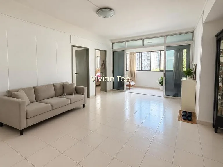 569 Pasir Ris Street 51 image 1 of 10