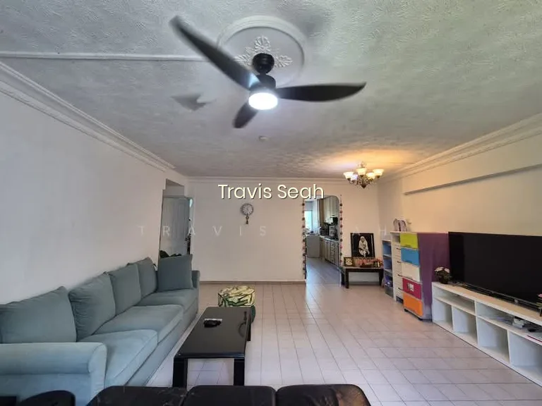 424 Tampines Street 41 image 1 of 10