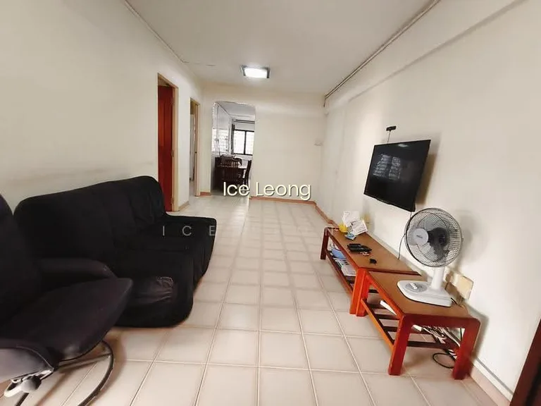 217 Tampines Street 23 image 1 of 10