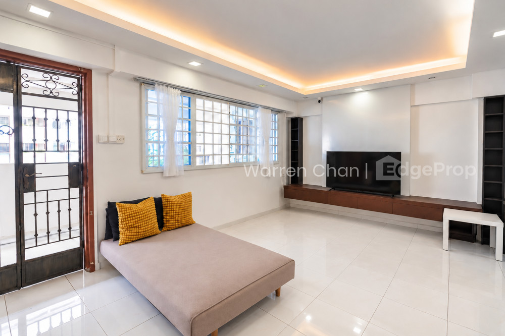 727 Yishun Street 71 image 1 of 10