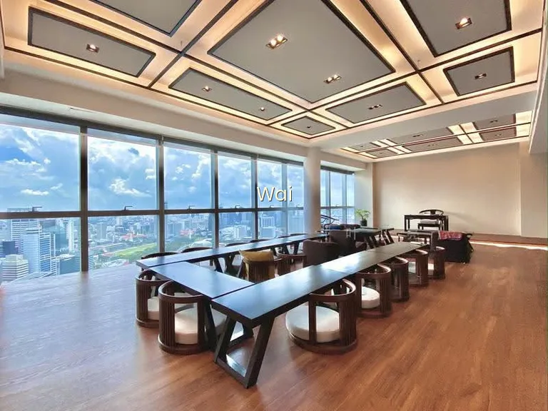 Marina Bay Residences image 1 of 10