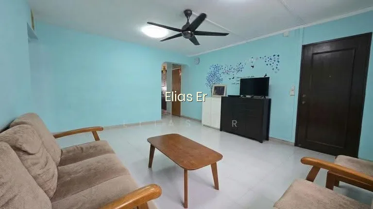 811 Tampines Avenue 4 image 1 of 10