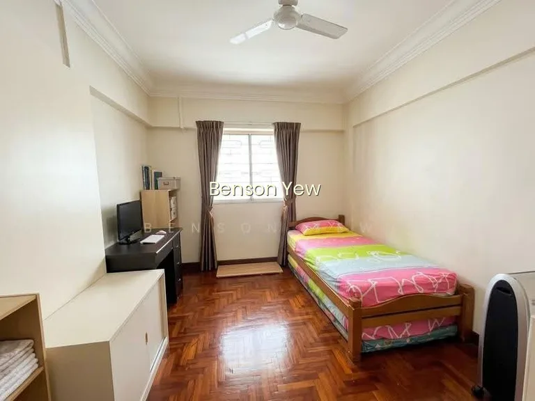 232 Ang Mo Kio Avenue 3 image 1 of 9