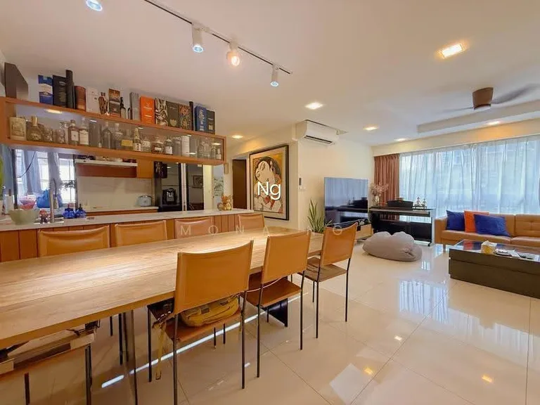 Pinnacle @ Duxton image 1 of 10