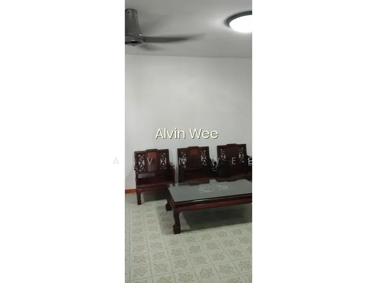 202 Marsiling Drive image 1 of 10
