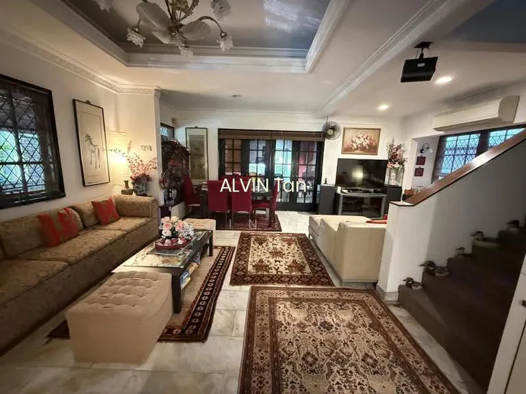 Bungalow for Sale in Branksome Area image 1 of 9