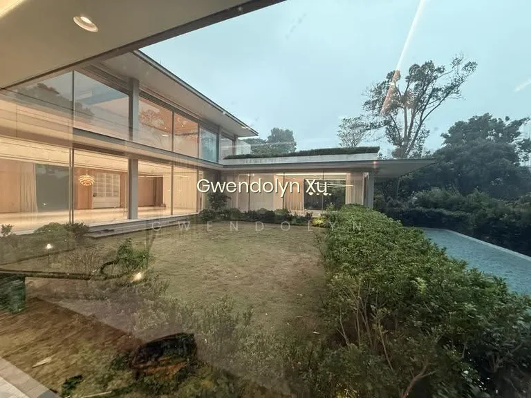 An Exquisite Residence Offering Refined Luxury image 1 of 8