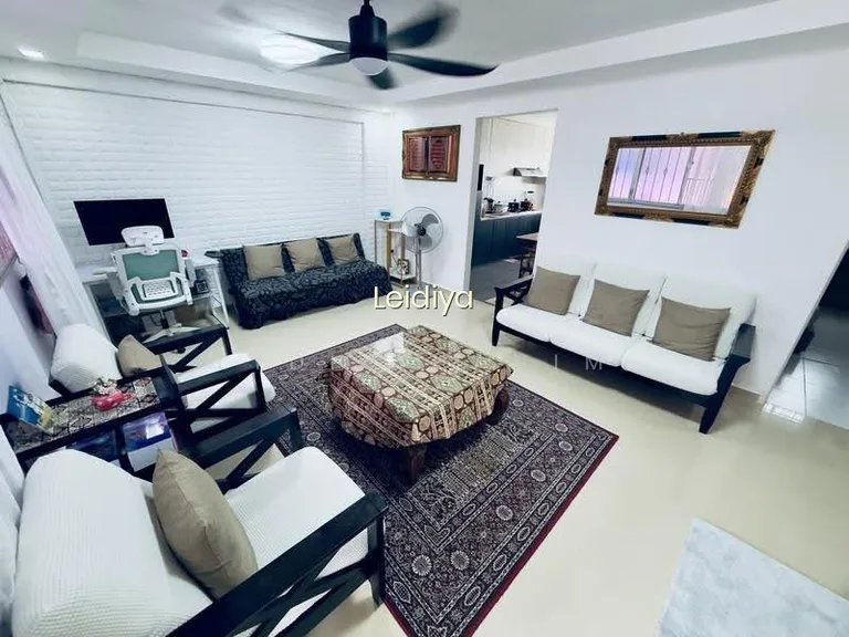272 Yishun Street 22 image 1 of 10