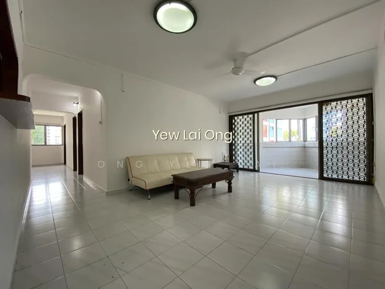 723 Yishun Street 71 image 1 of 10