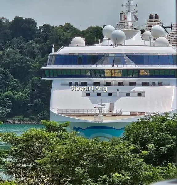 Caribbean at Keppel Bay image 1 of 10