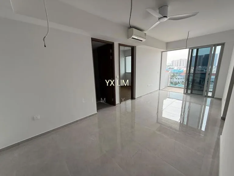 Grand Dunman image 1 of 10