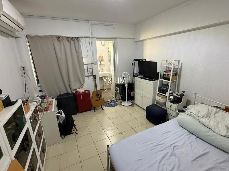 879 Yishun Street 81