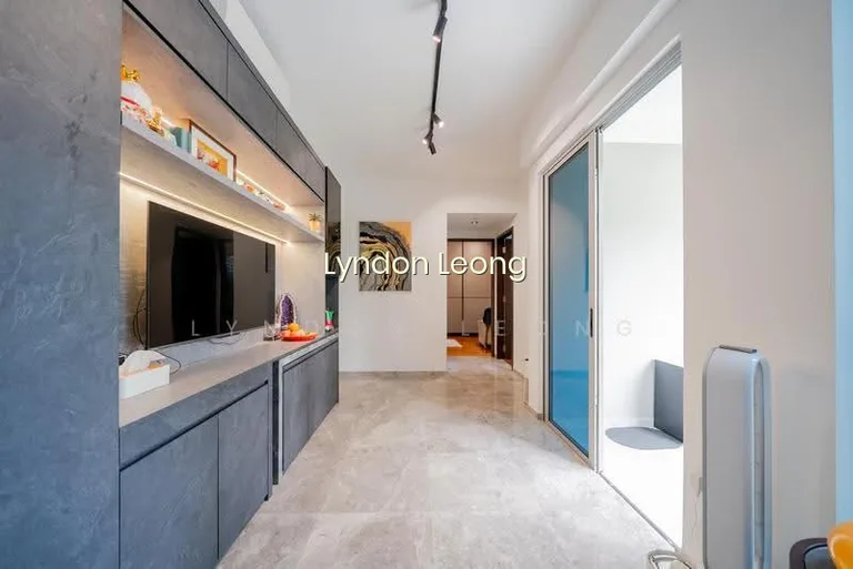 Wilshire Residences image 1 of 10