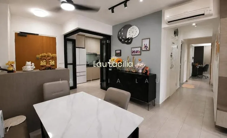 470A Fernvale Link image 1 of 10