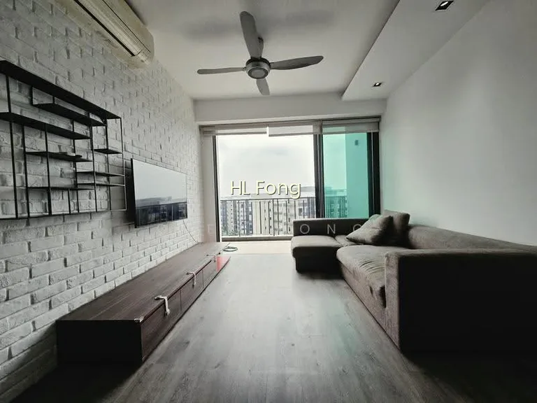 Esparina Residences image 1 of 9