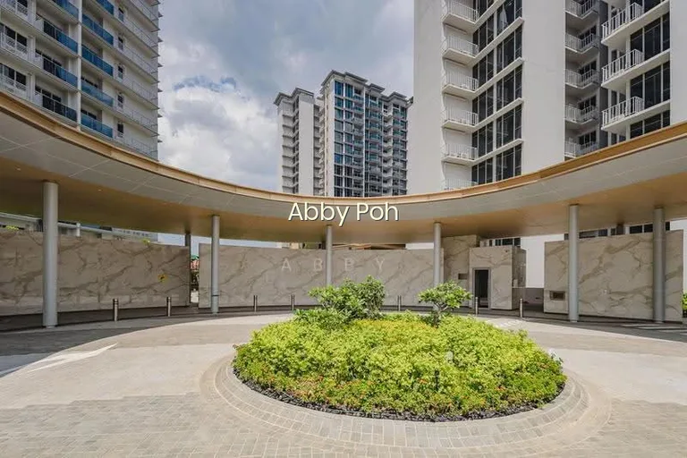 Grand Dunman image 1 of 10