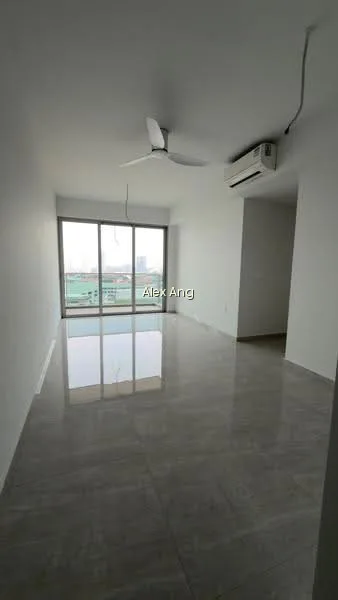 Grand Dunman image 1 of 10