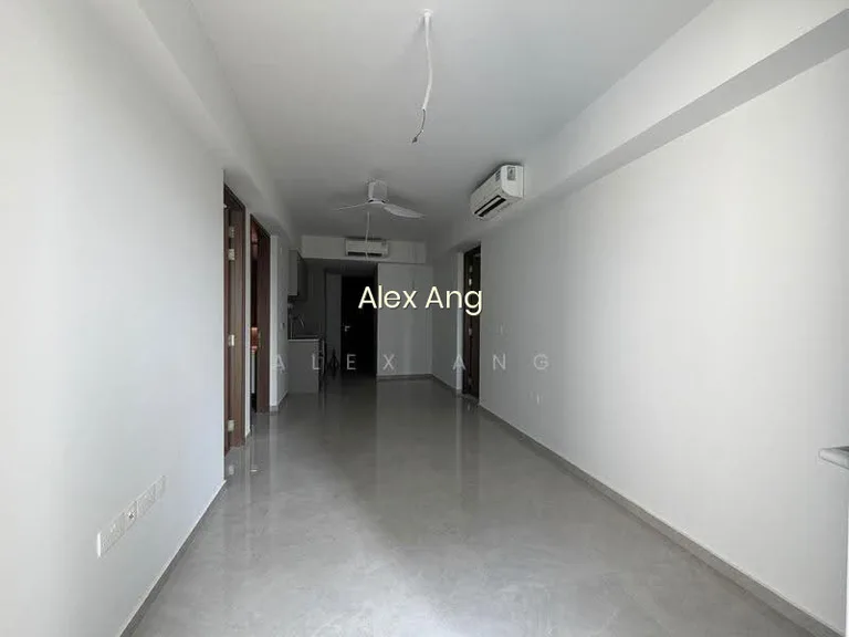 Grand Dunman image 1 of 10