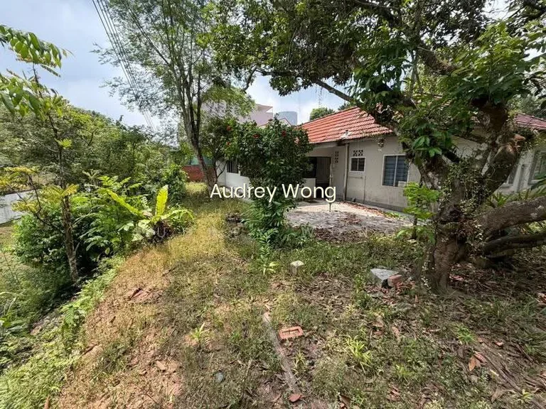 Original Corner-T @ Gardenia Road, Daffodil Drive, Marigold Drive, Jasmine Road, Soo Chow image 1 of 6