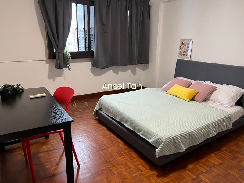 CONDO COMMON ROOM - 5-MIN WALK TO SIGLAP MRT! image 1 of 5