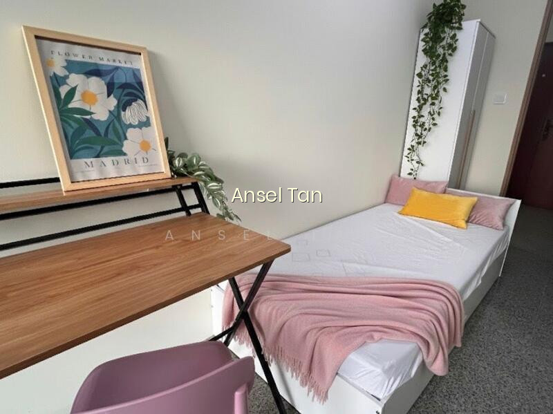 4-MIN WALK FROM BEDOK RESERVOIR MRT - COMMON ROOM WITH BALCONY ACCESS! image 1 of 6