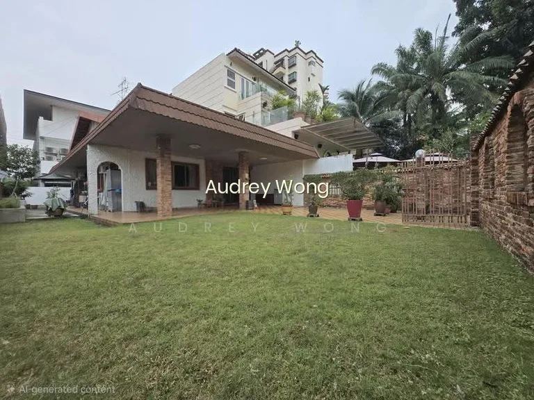 Original Single Storey Semi-D @ Upper Changi Road East image 1 of 10