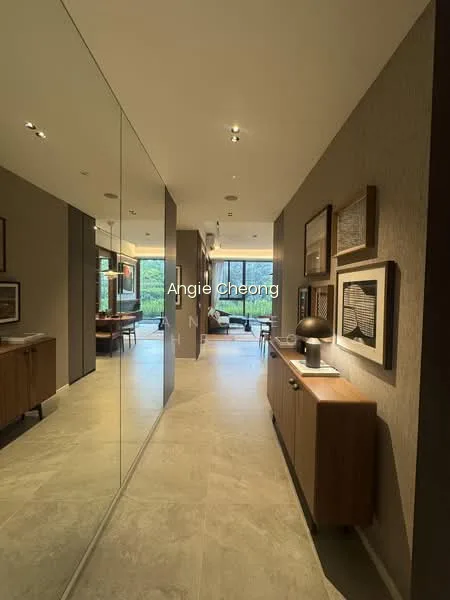 Aurea image 1 of 10
