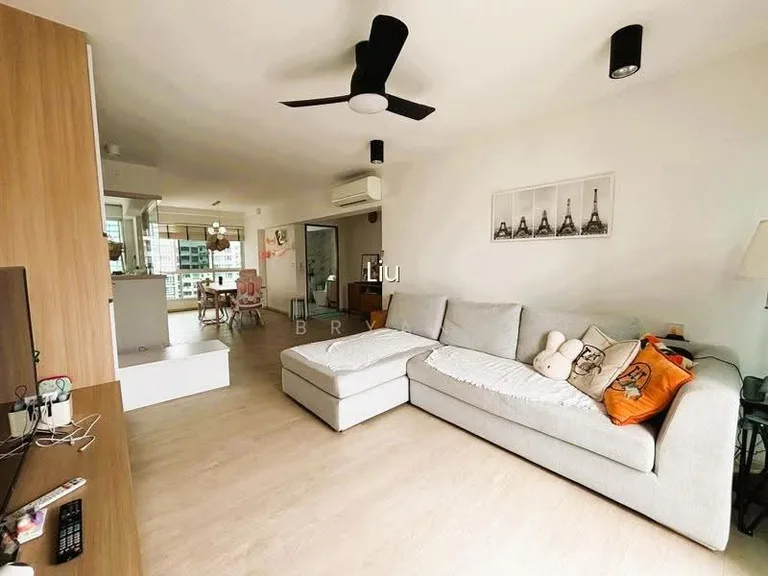 270A Punggol Field image 1 of 10