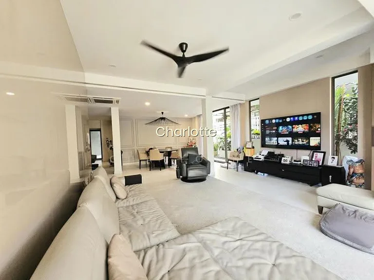 Siglap image 1 of 10