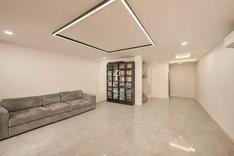 Beautifully Renovated, Freehold, Cheap in Serangoon 2 Storey Interterrace image 1 of 10