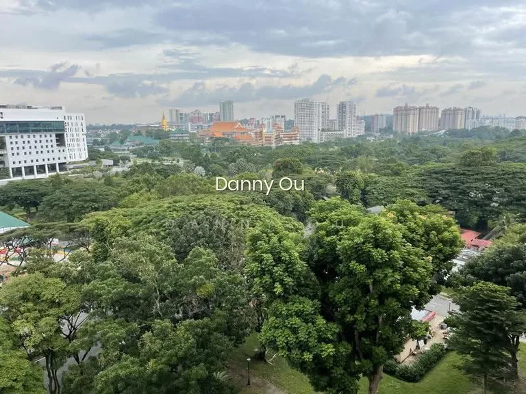 218 Ang Mo Kio Avenue 1 image 1 of 9