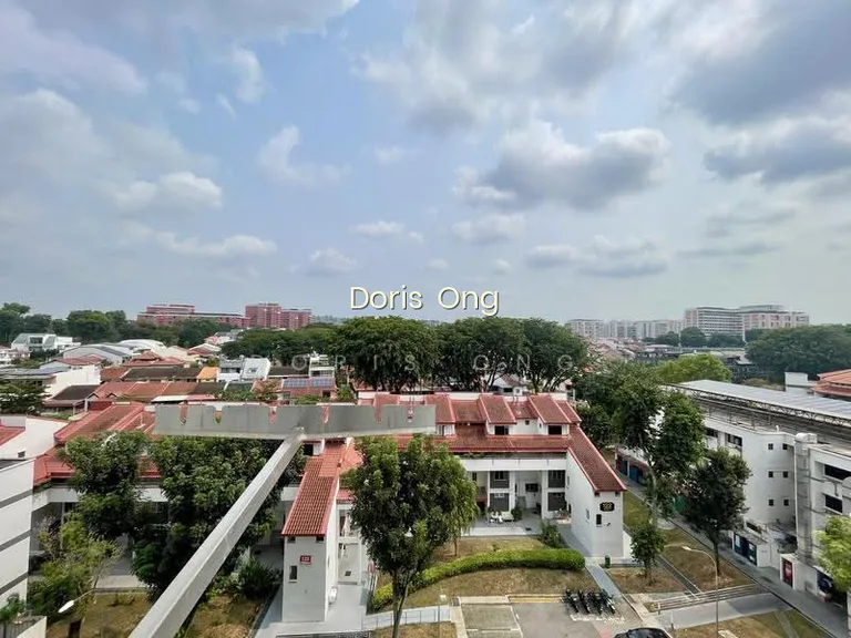 123 Hougang Avenue 1 image 1 of 8