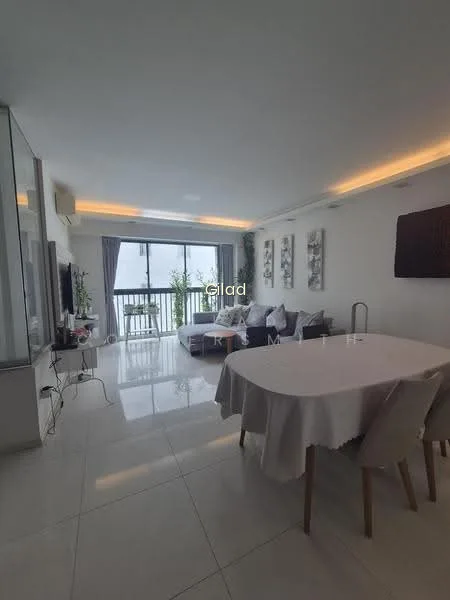 Pinnacle @ Duxton image 1 of 10