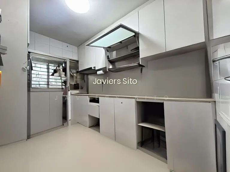 178C Rivervale Crescent image 1 of 6