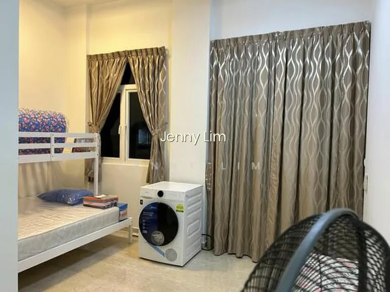 Kovan Grandeur image 1 of 9