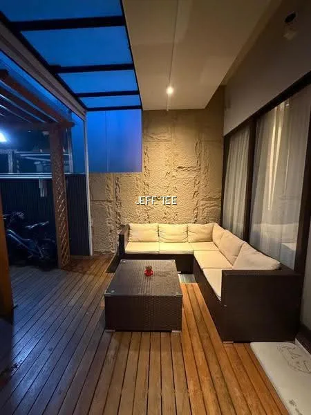 8 Kerong Walk image 1 of 8