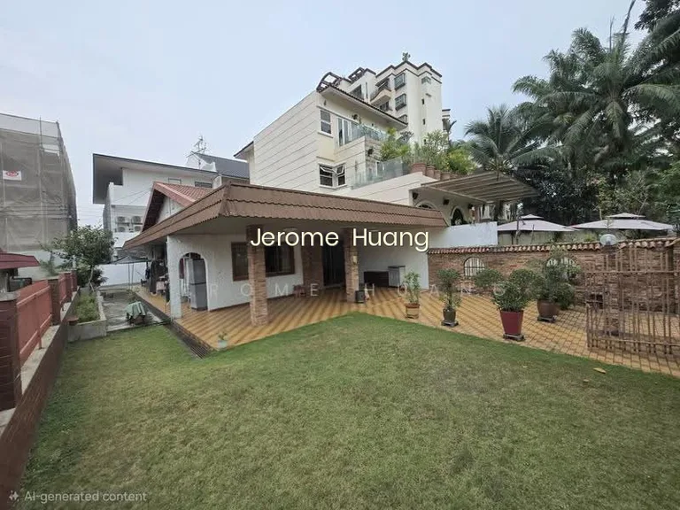 D16 - Upper Changi Road East an Original Single Storey Semi-D image 1 of 10