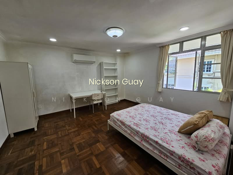 2 COMMON ROOMS FOR RENT IN PINETREE CONDO image 1 of 10