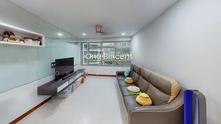 272B Sengkang Central image 1 of 10
