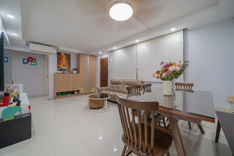 333 WOODLANDS STREET 32 image 1 of 10