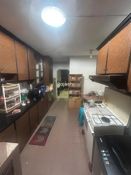 632 Hougang Avenue 8 image 1 of 10