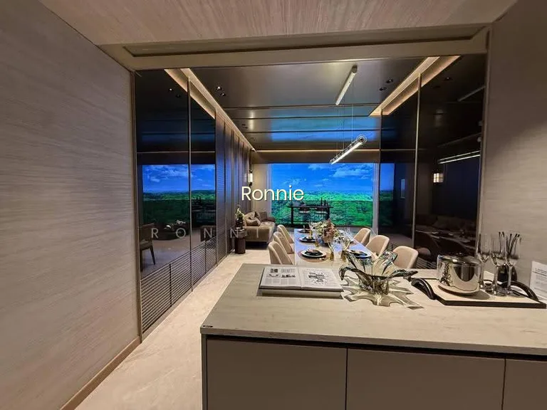 Family-Sized 4-Bedder Near an Mrt, Under $3.3M image 1 of 5